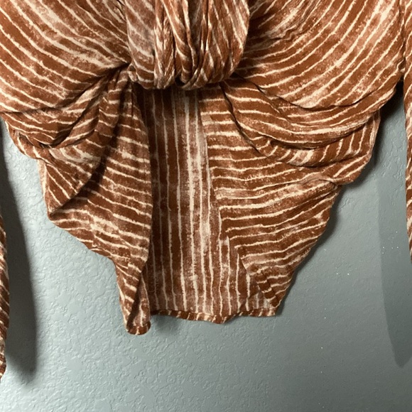 Final Touch Tied Blouse ~ Small ~ Brown and White - Picture 4 of 10
